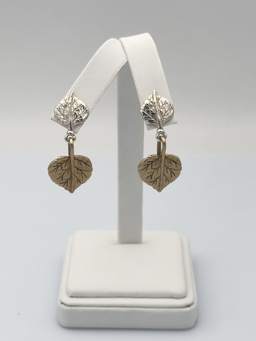 Earrings In White Stand
